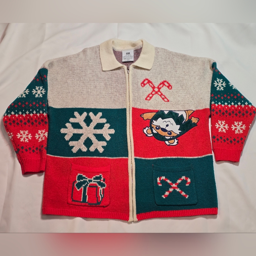 Star Wars Festive Crewneck Sweater - Red, Green, Cream